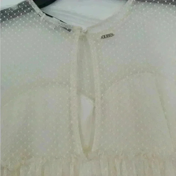 Guess beautiful top. Hardly worn. Spring/summer season start - Picture 4 of 11